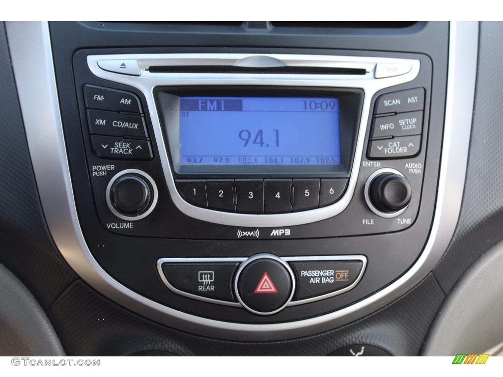 2012 Accent GLS 4 Door - Cyclone Gray / Gray photo #18