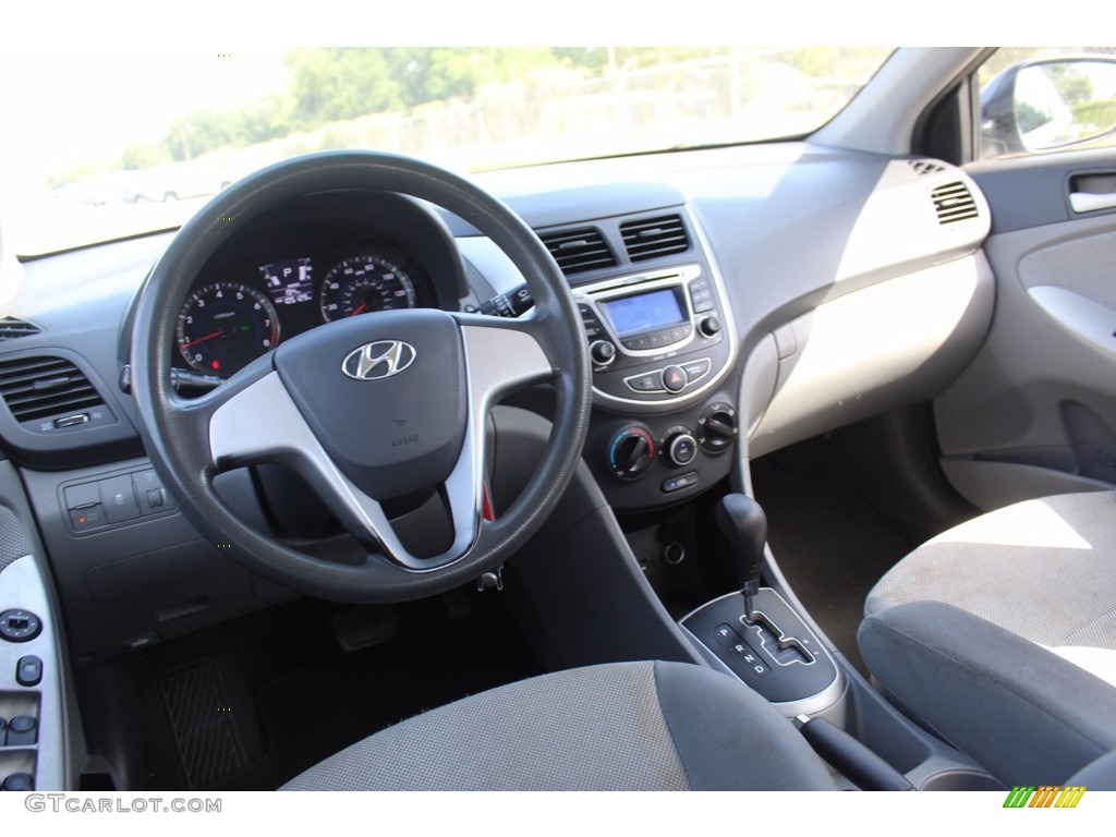 2012 Accent GLS 4 Door - Cyclone Gray / Gray photo #22