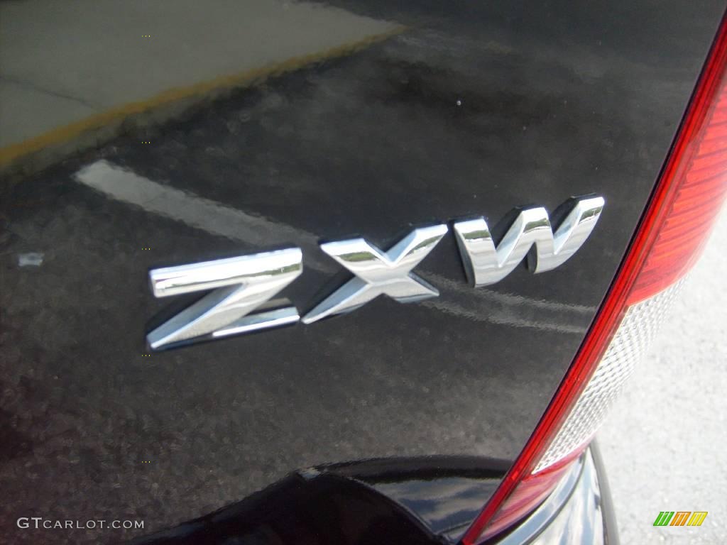 2005 Focus ZXW SES Wagon - Pitch Black / Dark Flint/Light Flint photo #12