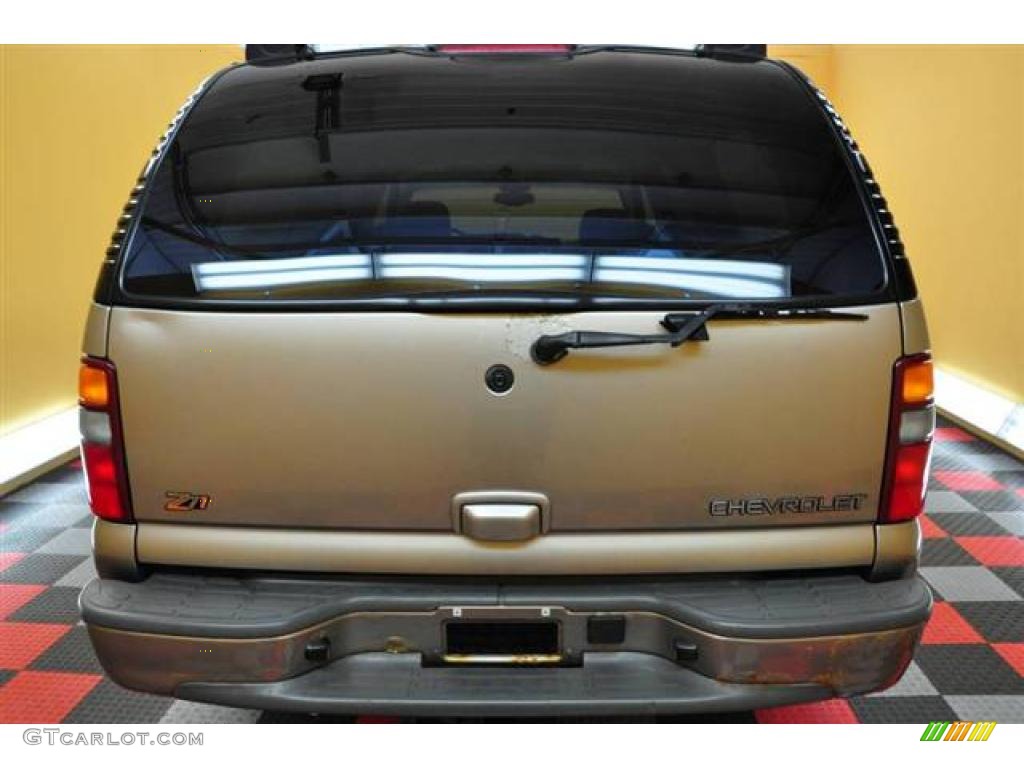 2003 Suburban 1500 Z71 4x4 - Light Pewter Metallic / Tan/Neutral photo #5