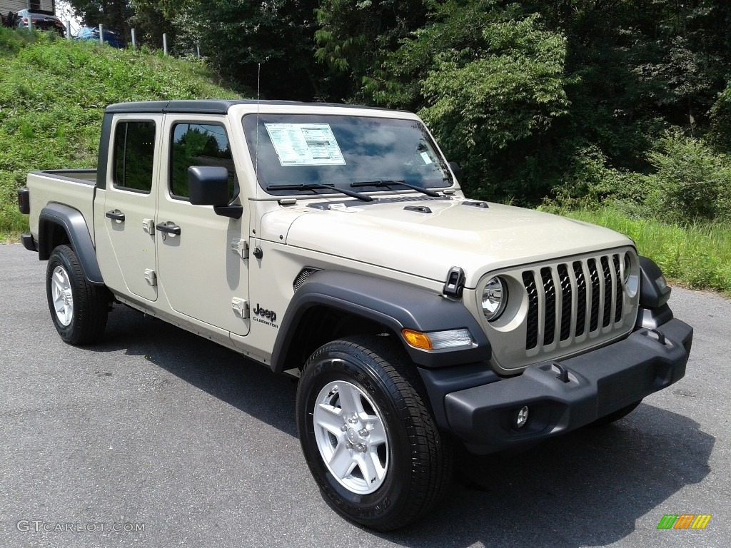 2020 Gladiator Sport 4x4 - Gobi / Black photo #1
