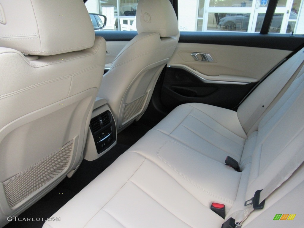 2019 BMW 3 Series 330i Sedan Rear Seat Photos