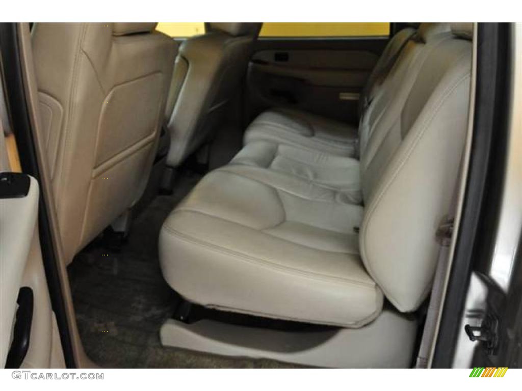 2003 Suburban 1500 Z71 4x4 - Light Pewter Metallic / Tan/Neutral photo #16