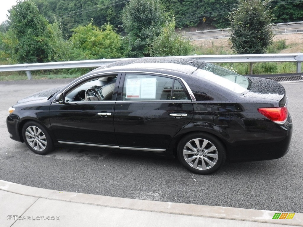 2011 Avalon Limited - Black / Ivory photo #11