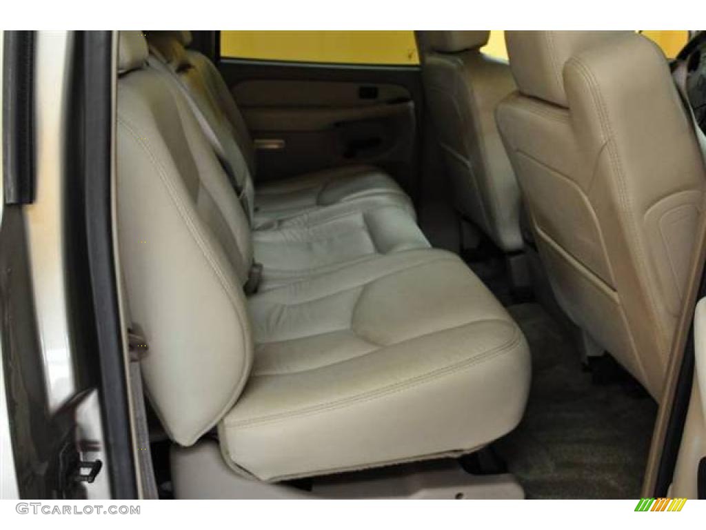 2003 Suburban 1500 Z71 4x4 - Light Pewter Metallic / Tan/Neutral photo #18