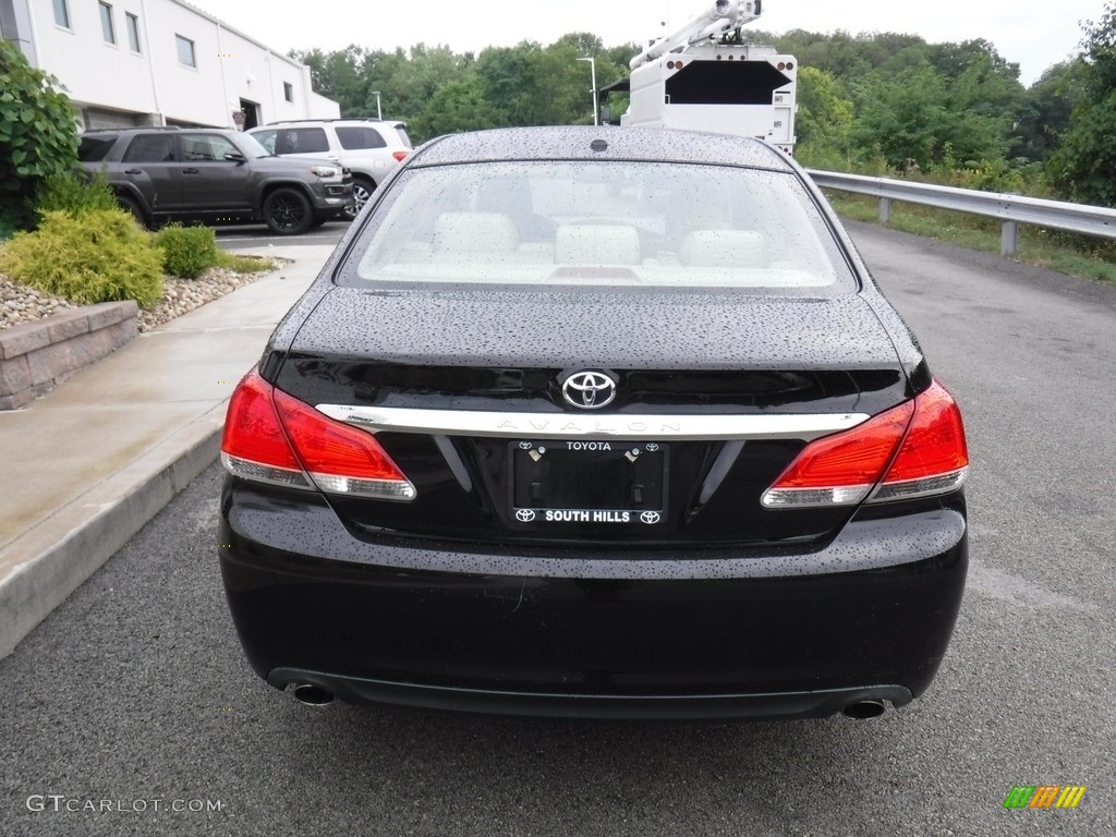 2011 Avalon Limited - Black / Ivory photo #13