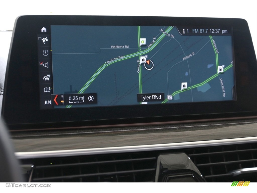2018 5 Series 530i xDrive Sedan - Black Sapphire Metallic / Black photo #15