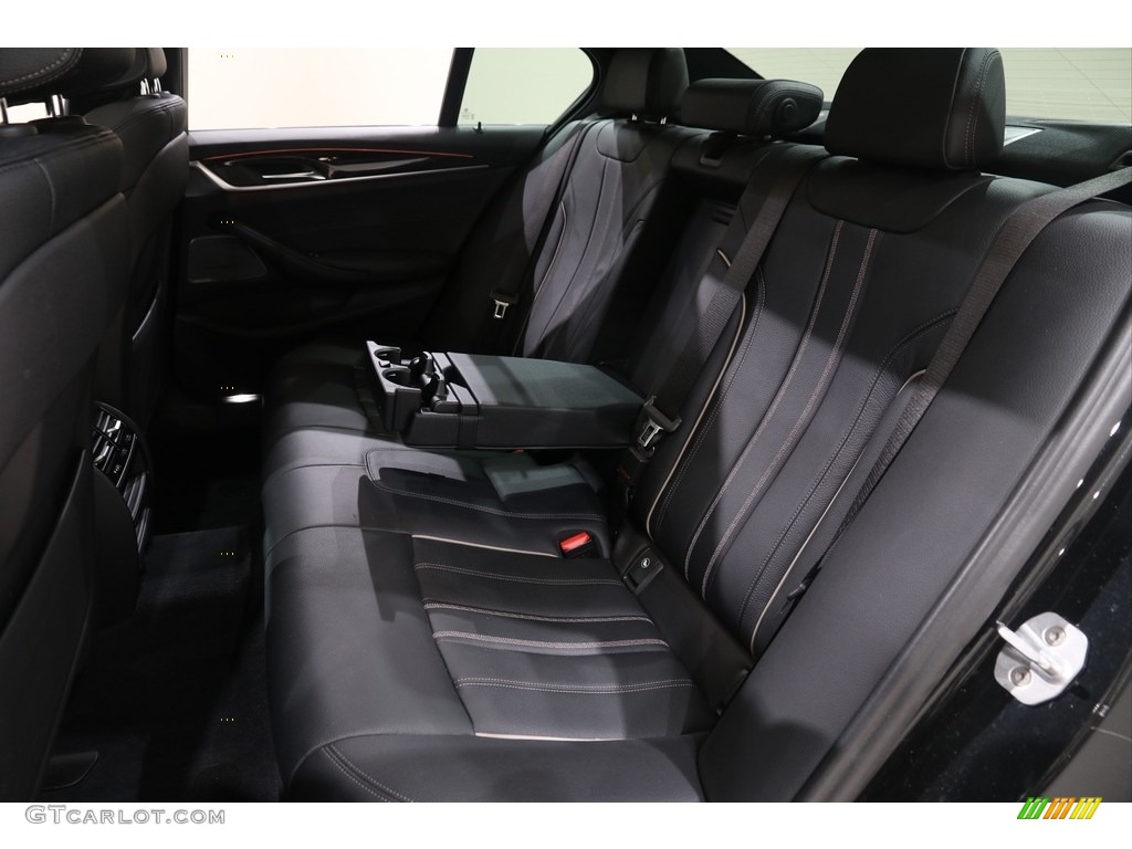 2018 5 Series 530i xDrive Sedan - Black Sapphire Metallic / Black photo #25