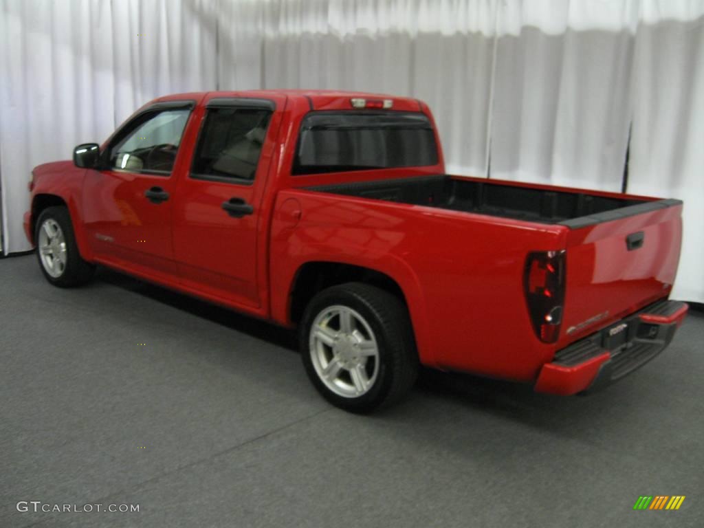 2004 Colorado LS Crew Cab - Victory Red / Very Dark Pewter photo #4
