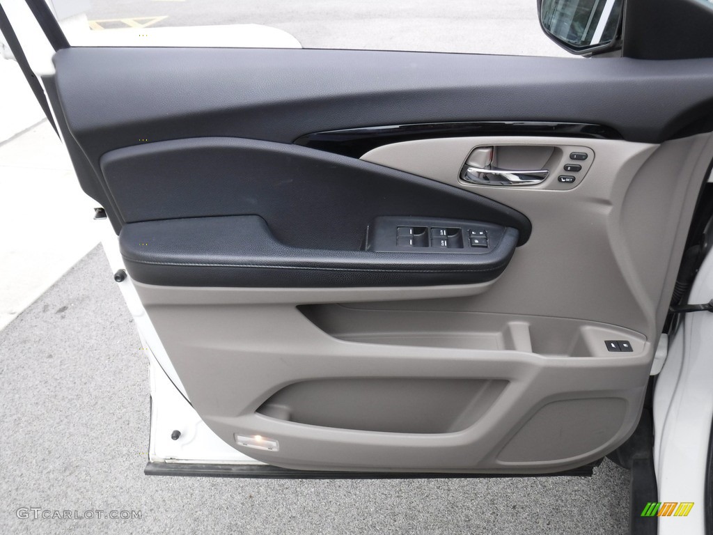 2016 Honda Pilot Touring AWD Black Door Panel Photo #139192984
