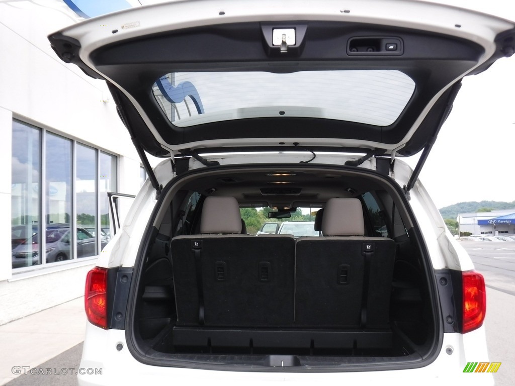 2016 Honda Pilot Touring AWD Trunk Photo #139193299