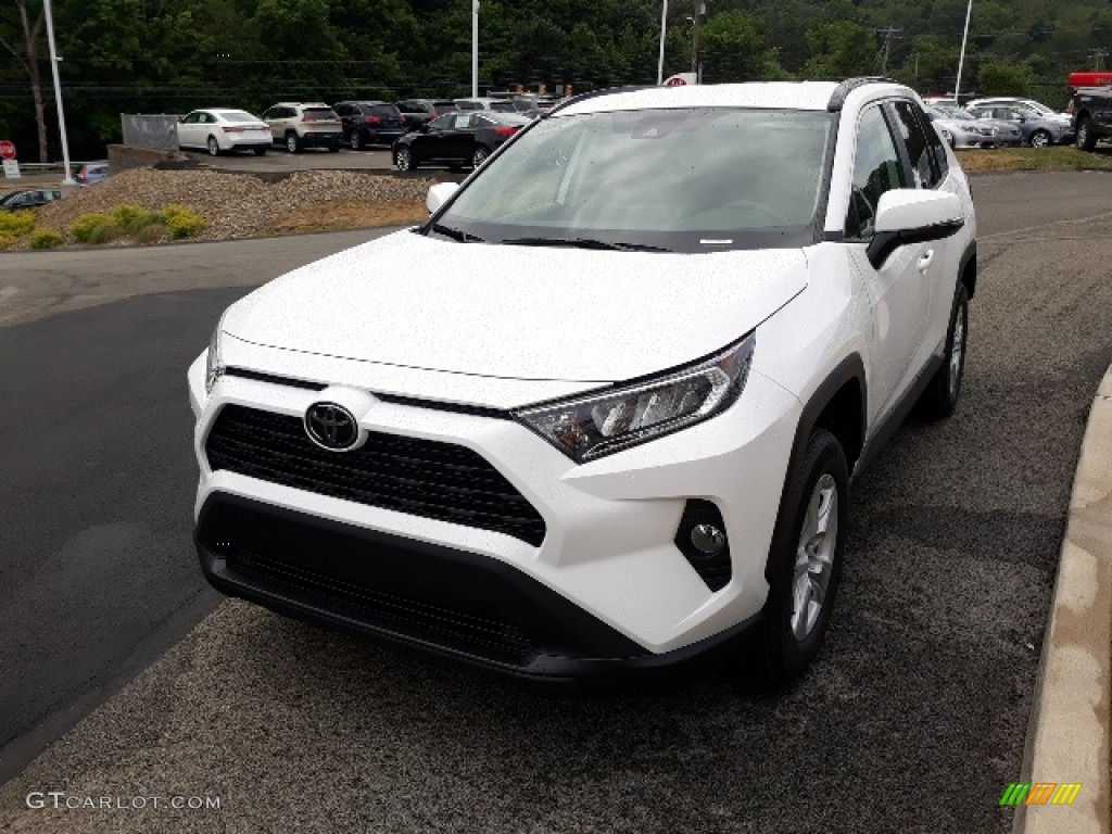 2020 RAV4 XLE AWD - Super White / Black photo #30