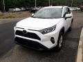 Super White - RAV4 XLE AWD Photo No. 30