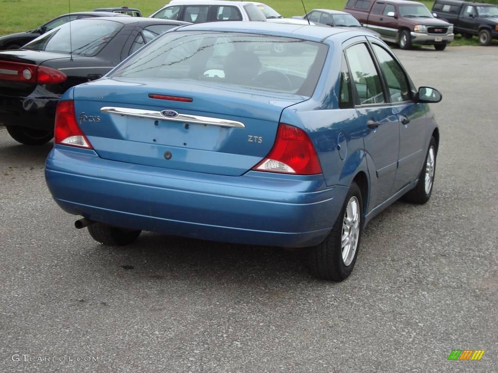 2000 Focus ZTS Sedan - Light Sapphire Blue Metallic / Medium Graphite photo #7