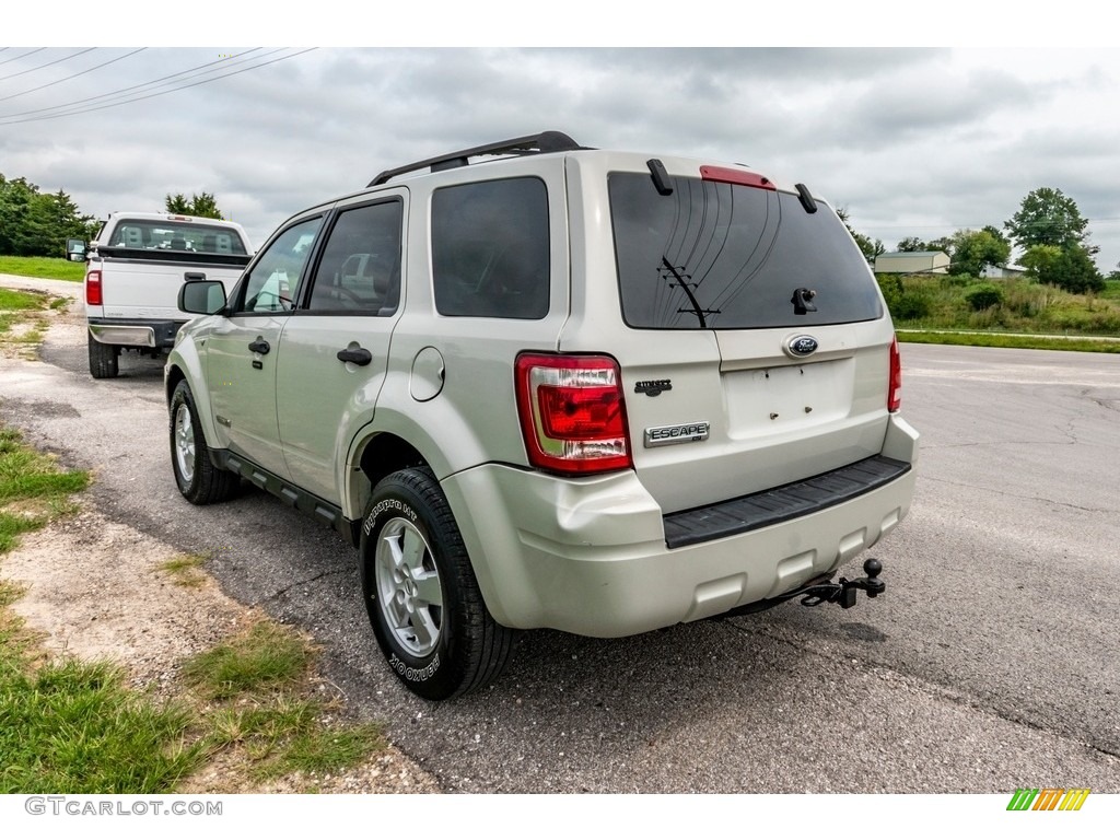 2008 Escape XLT V6 - Oxford White / Stone photo #6