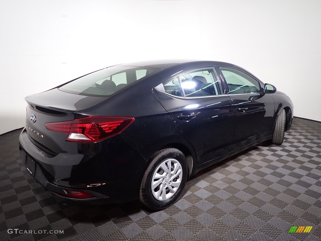 2019 Elantra SE - Phantom Black / Black photo #5