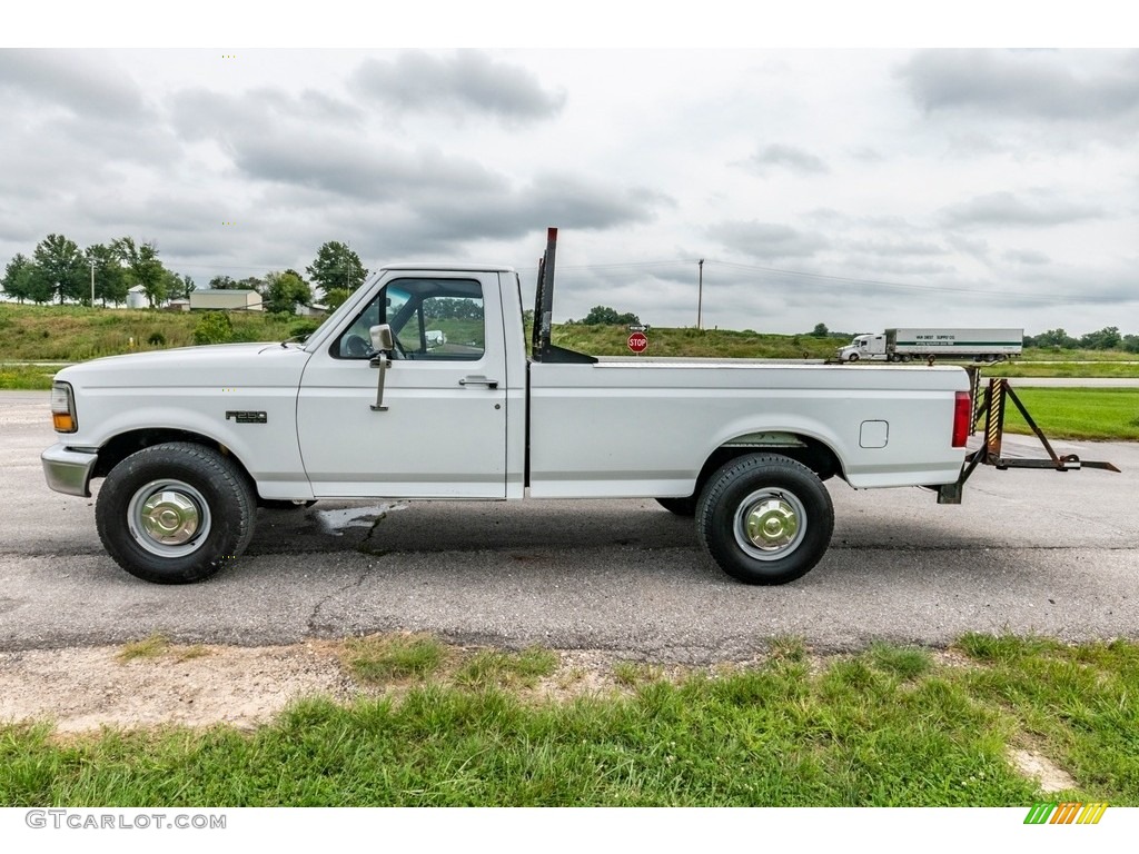 1997 F250 XLT Regular Cab - Oxford White / Blue photo #7