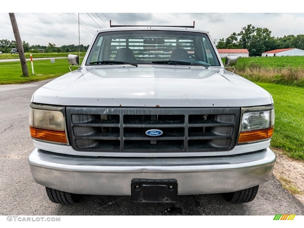 1997 F250 XLT Regular Cab - Oxford White / Blue photo #9