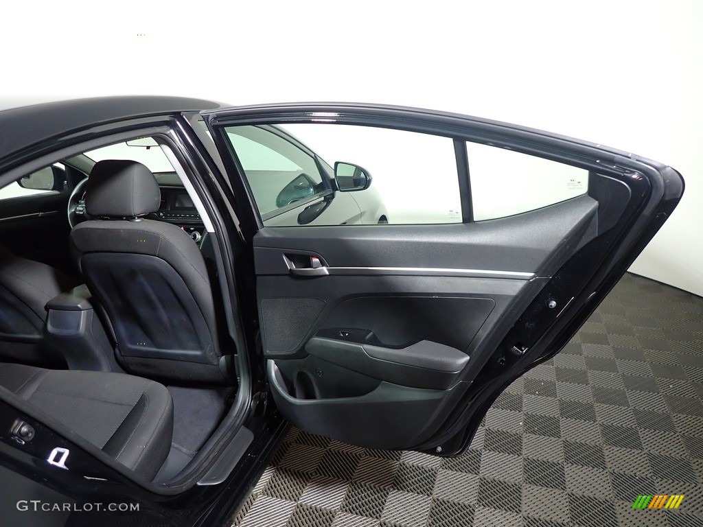 2019 Elantra SE - Phantom Black / Black photo #29