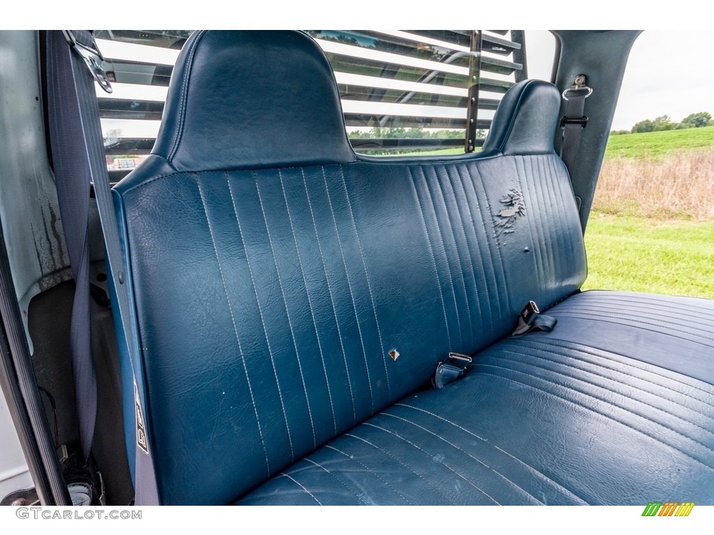 1997 F250 XLT Regular Cab - Oxford White / Blue photo #29