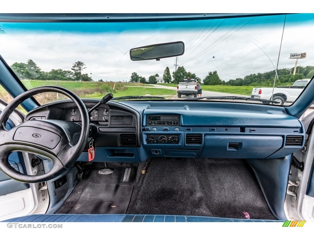 1997 Ford F250 XLT Regular Cab Blue Dashboard Photo #139203504