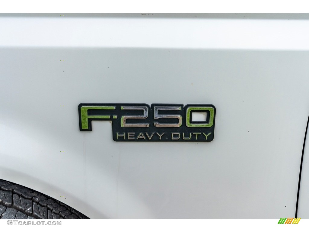 1997 F250 XLT Regular Cab - Oxford White / Blue photo #38