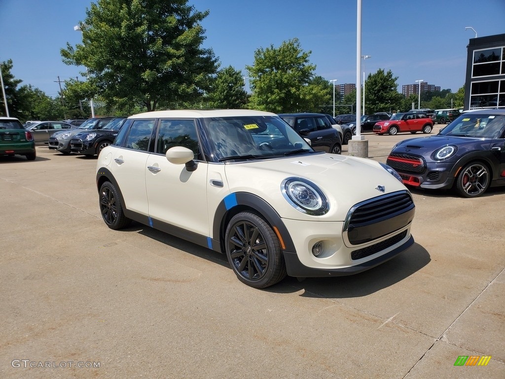 Pepper White 2021 Mini Hardtop Cooper 4 Door Exterior Photo #139207683