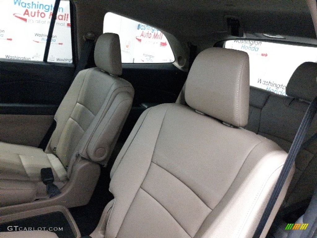 2021 Pilot Touring AWD - Deep Scarlet Pearl / Beige photo #26