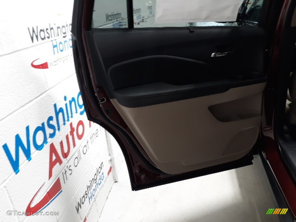 2021 Pilot Touring AWD - Deep Scarlet Pearl / Beige photo #28