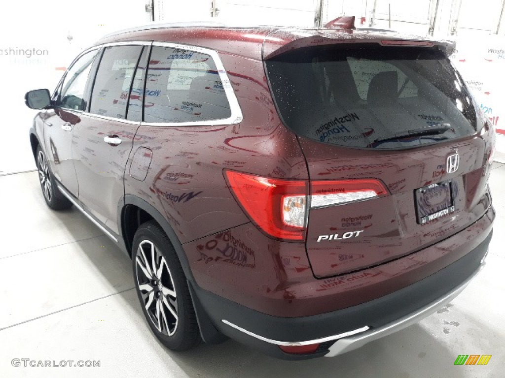 2021 Pilot Touring AWD - Deep Scarlet Pearl / Beige photo #30