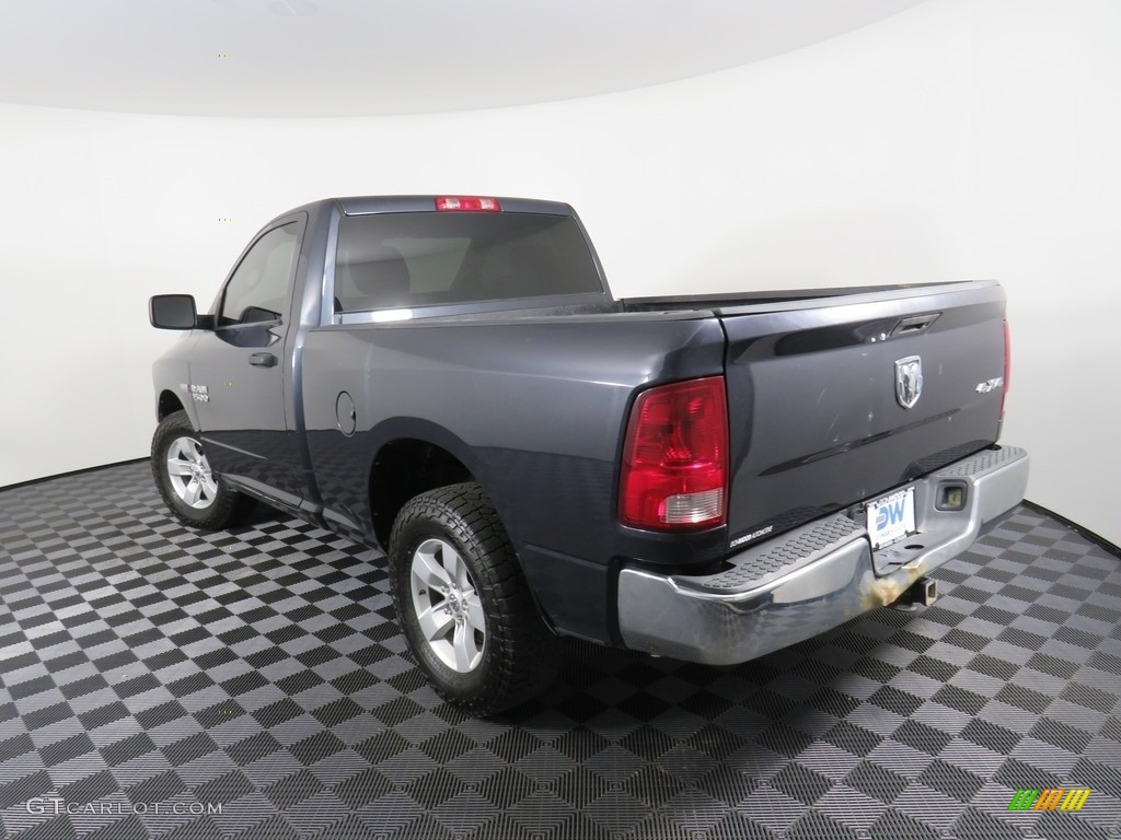 2014 1500 Express Regular Cab 4x4 - Mineral Gray Metallic / Black/Diesel Gray photo #10