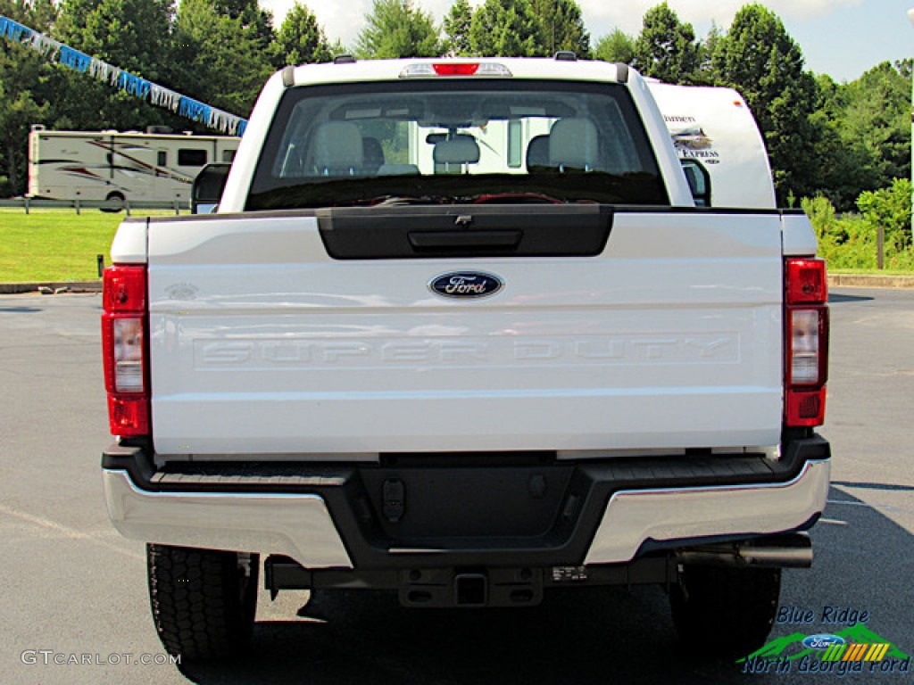 2020 F250 Super Duty STX Crew Cab 4x4 - Oxford White / Medium Earth Gray photo #4