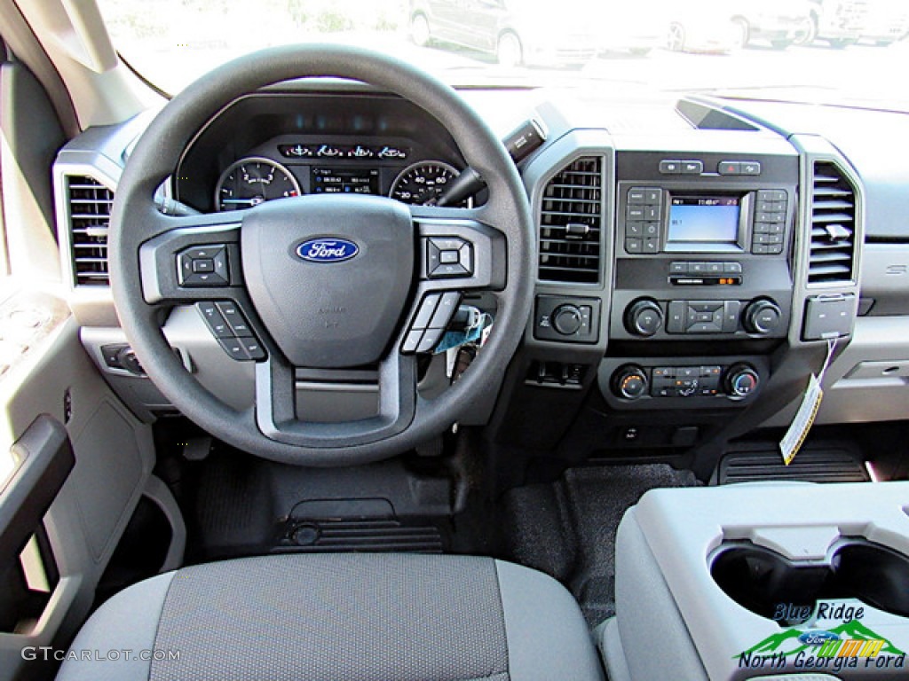2020 F250 Super Duty STX Crew Cab 4x4 - Oxford White / Medium Earth Gray photo #15