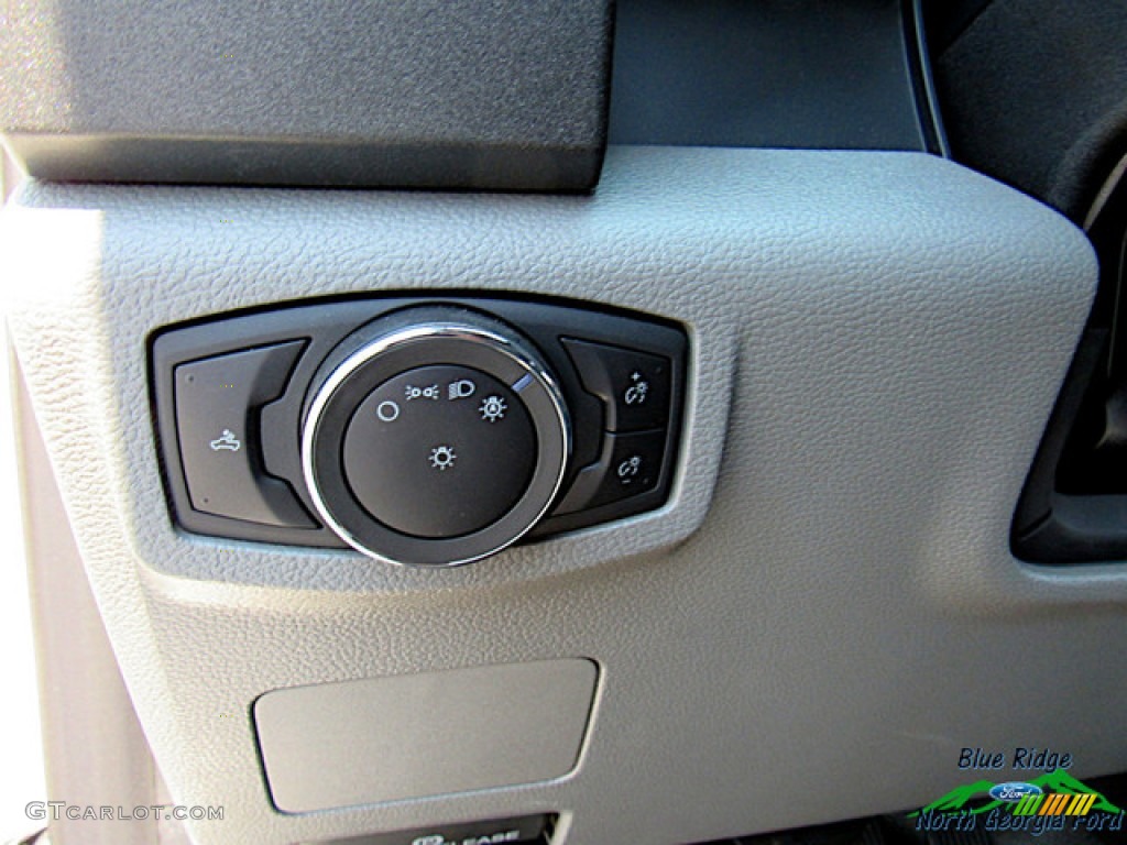 2020 F250 Super Duty STX Crew Cab 4x4 - Oxford White / Medium Earth Gray photo #23