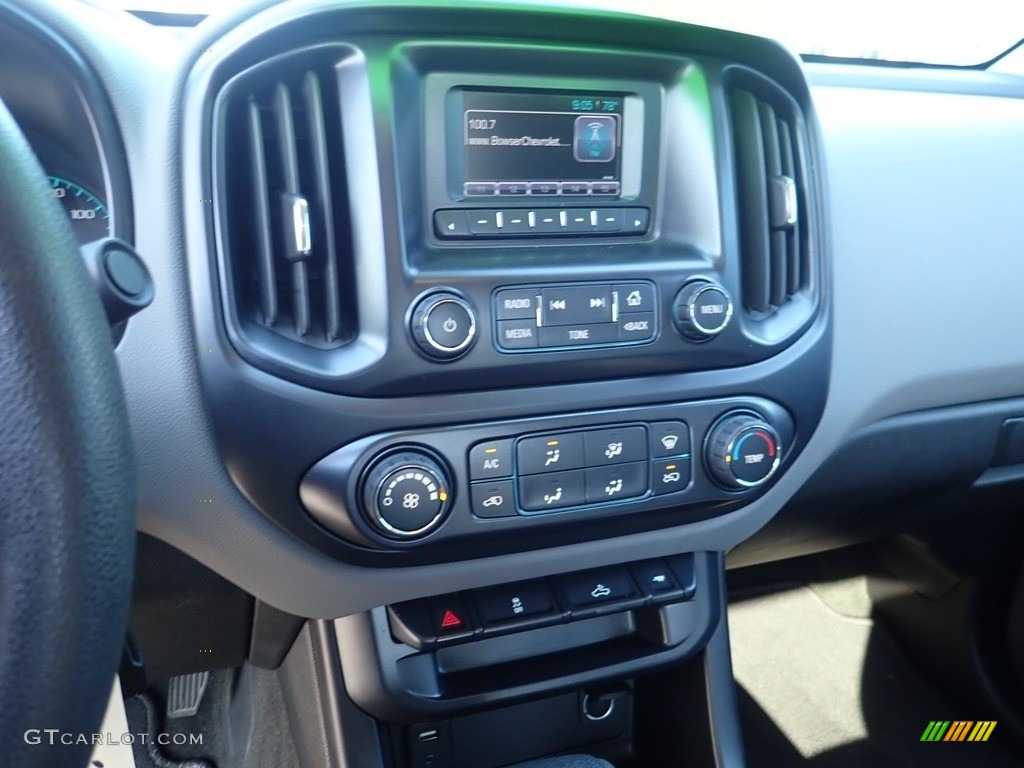 2016 Chevrolet Colorado WT Extended Cab 4x4 Controls Photo #139220160