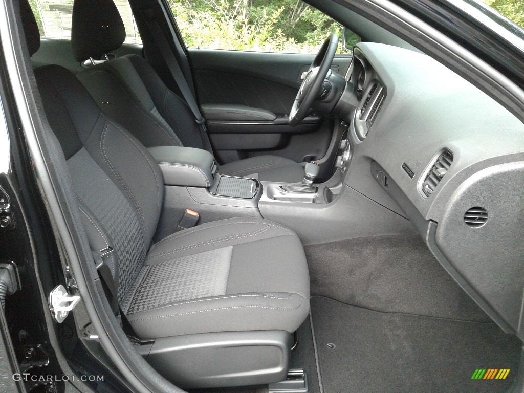 2020 Charger SXT - Pitch Black / Black photo #16