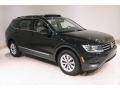 Deep Black Pearl - Tiguan SE 4MOTION Photo No. 1