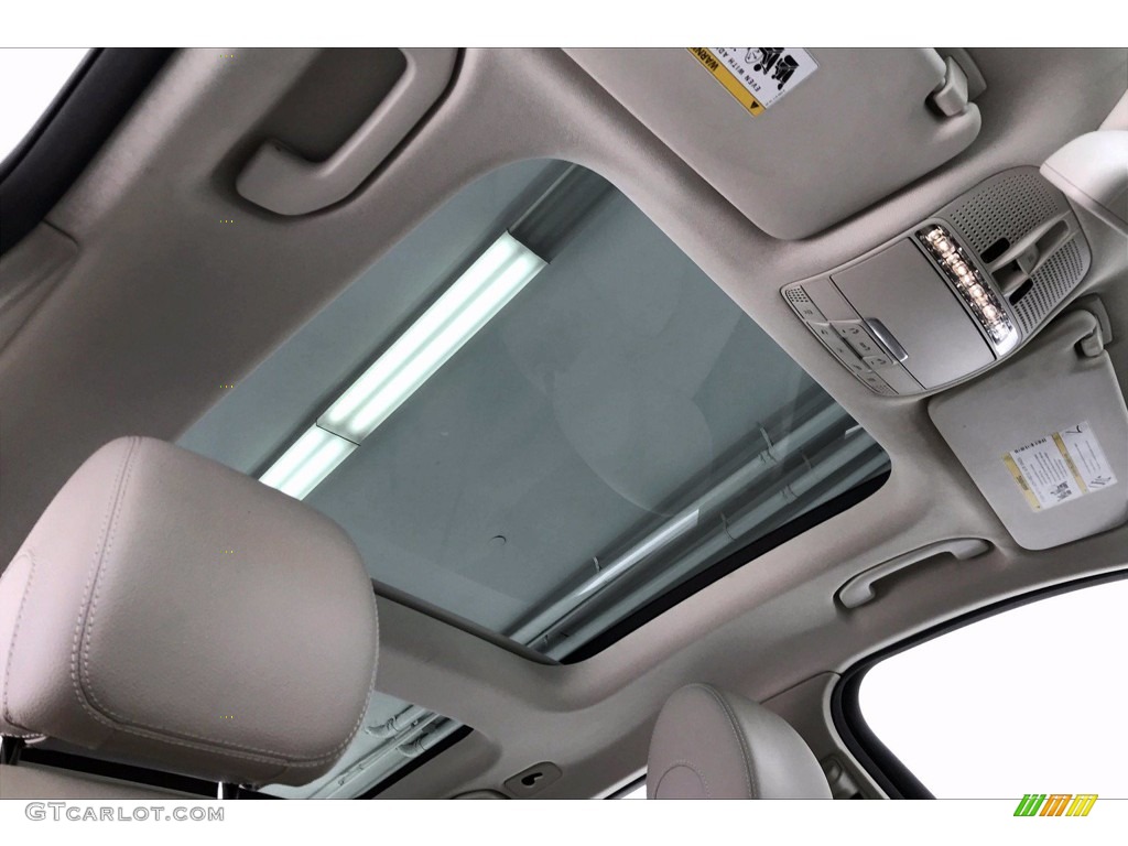 2017 Mercedes-Benz GLC 300 Sunroof Photo #139222944