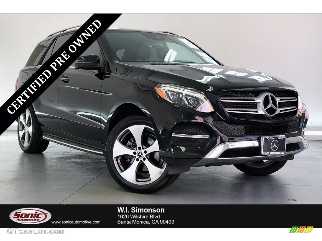 Black Mercedes-Benz GLE