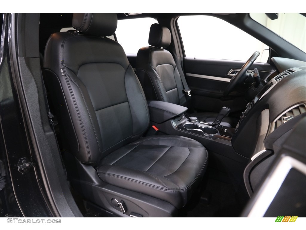 2017 Explorer XLT 4WD - Shadow Black / Ebony Black photo #17