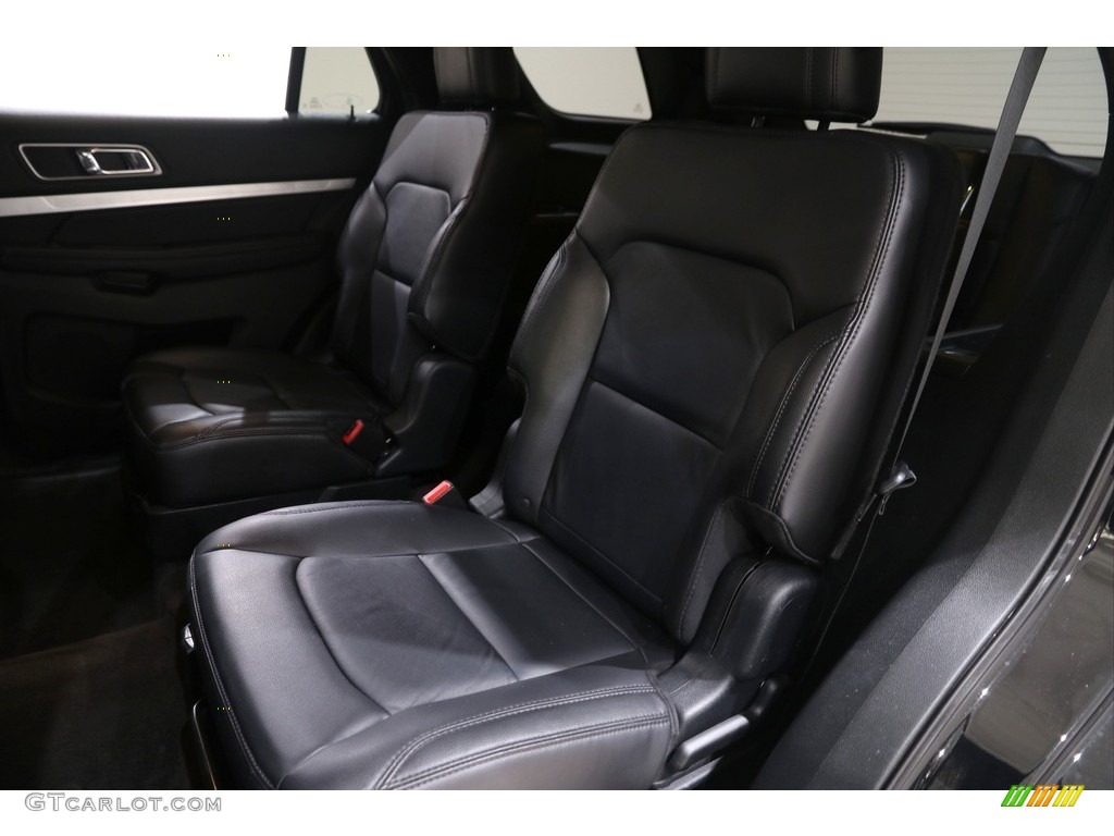 2017 Explorer XLT 4WD - Shadow Black / Ebony Black photo #19
