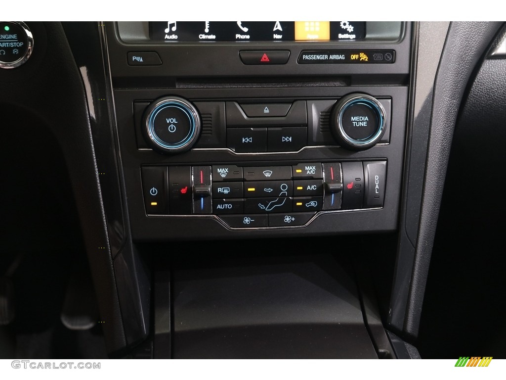 2018 Explorer XLT 4WD - Magnetic Metallic / Ebony Black photo #16