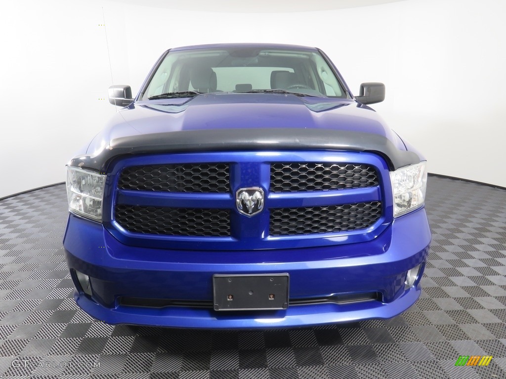 2014 1500 Express Quad Cab 4x4 - Blue Streak Pearl Coat / Black/Diesel Gray photo #4