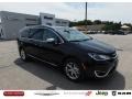 Brilliant Black Crystal Pearl 2020 Chrysler Pacifica Limited