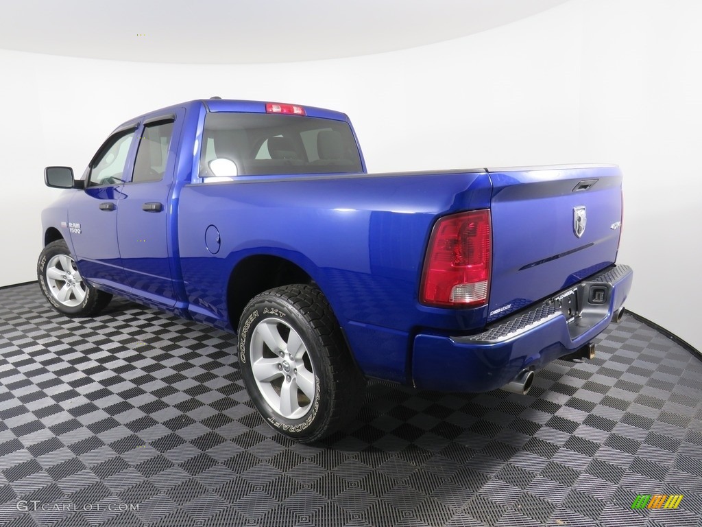 2014 1500 Express Quad Cab 4x4 - Blue Streak Pearl Coat / Black/Diesel Gray photo #10