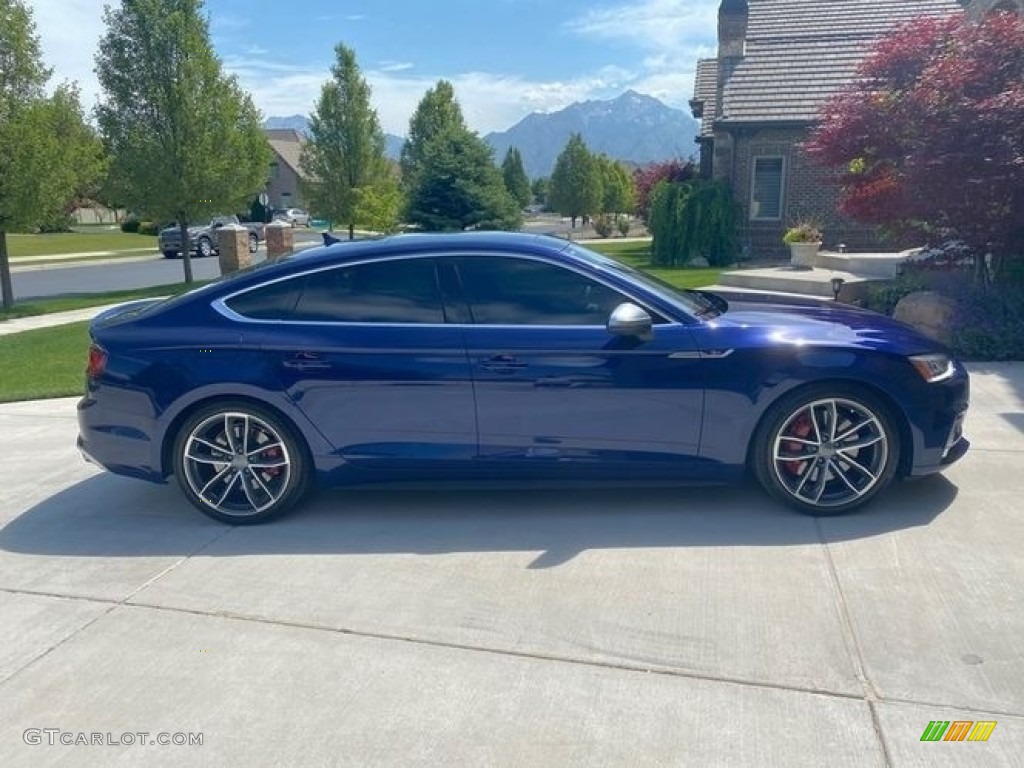Navarra Blue Metallic 2018 Audi S5 Prestige Sportback Exterior Photo #139229038