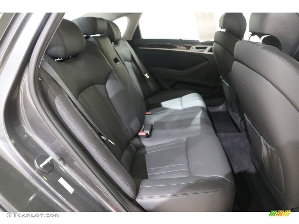 2017 Genesis G80 AWD - Himalayan Gray / Black Monotone photo #16