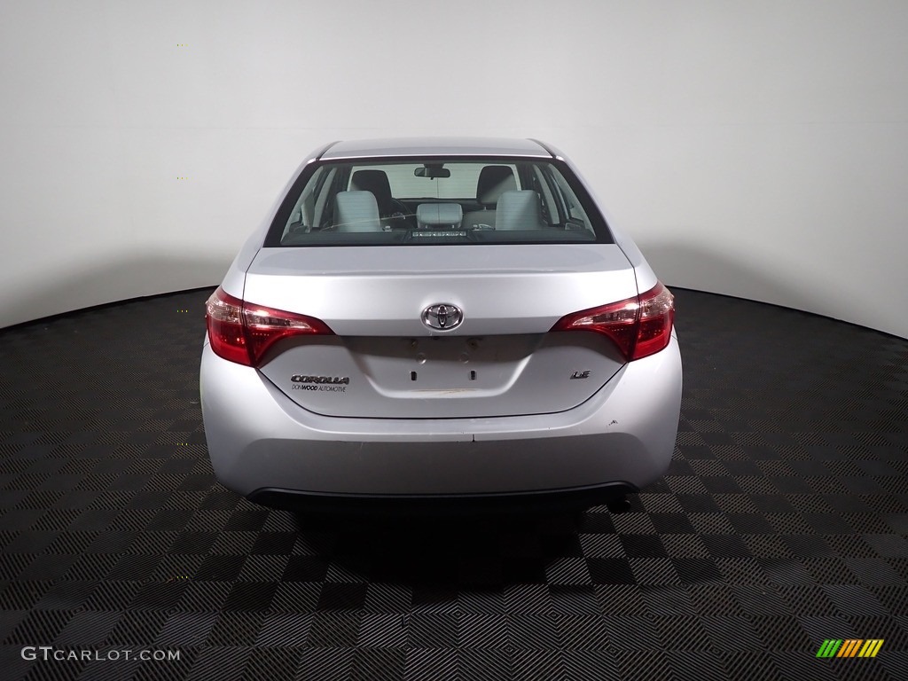 2017 Corolla LE - Classic Silver Metalic / Ash Gray photo #9