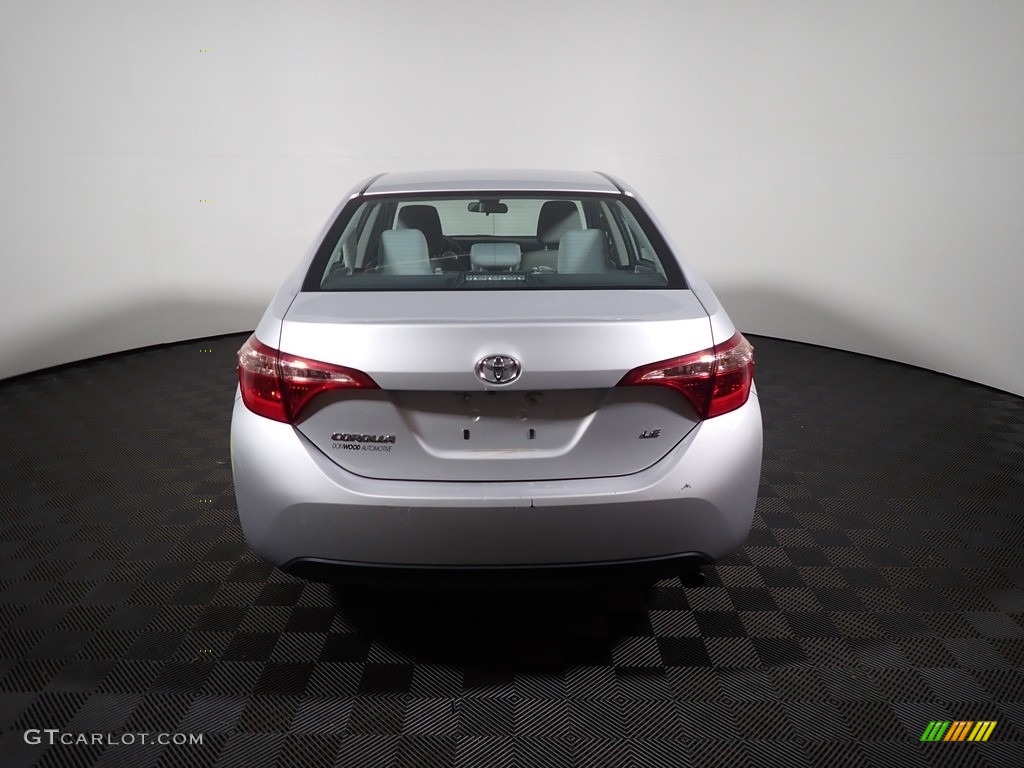 2017 Corolla LE - Classic Silver Metalic / Ash Gray photo #10
