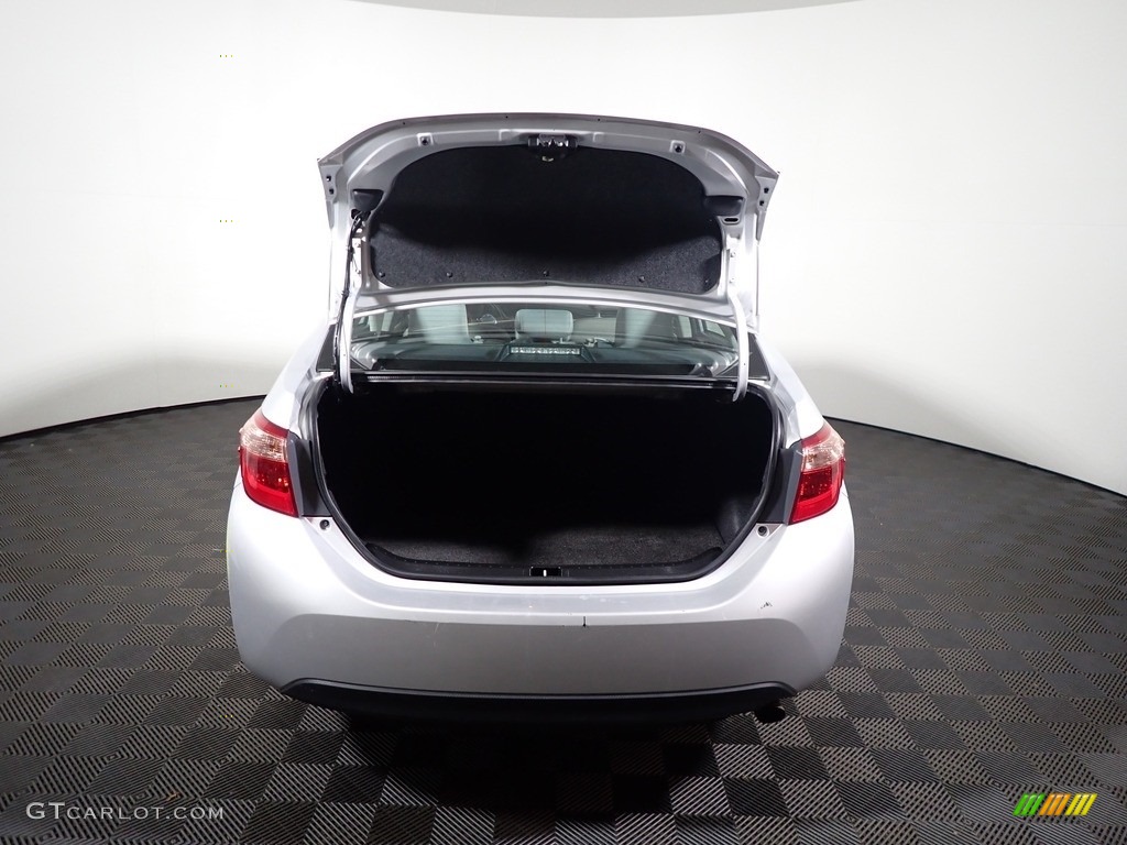 2017 Corolla LE - Classic Silver Metalic / Ash Gray photo #11